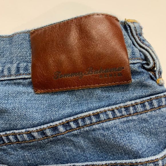Tommy Bahama Easy Fit Straight Boot Cut Jean 34/32 - Picture 4 of 5